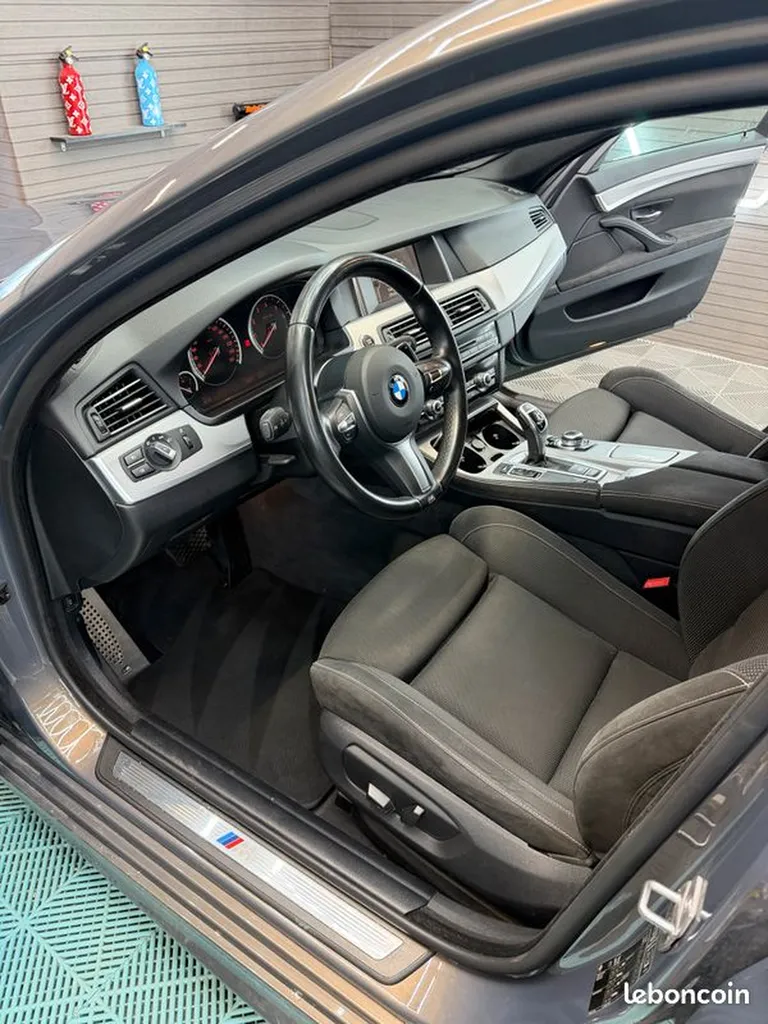 Acheter une BMW Série 5 535i 306 CHV Break avec boîte auto et siège électrique en alcantara - PACK M près de Cruseilles