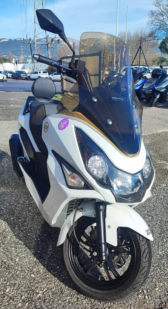daelim s4 125 DU 06/2017 AVEC 23148 KM.