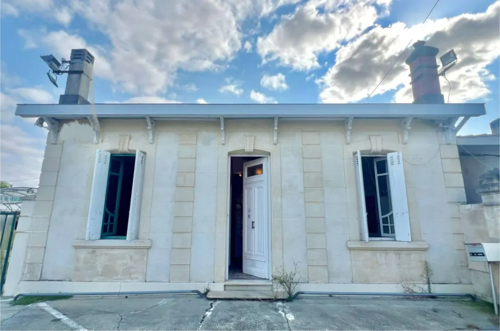 Vendue Charmante échoppe double à rénover Bordeaux Caudéran 