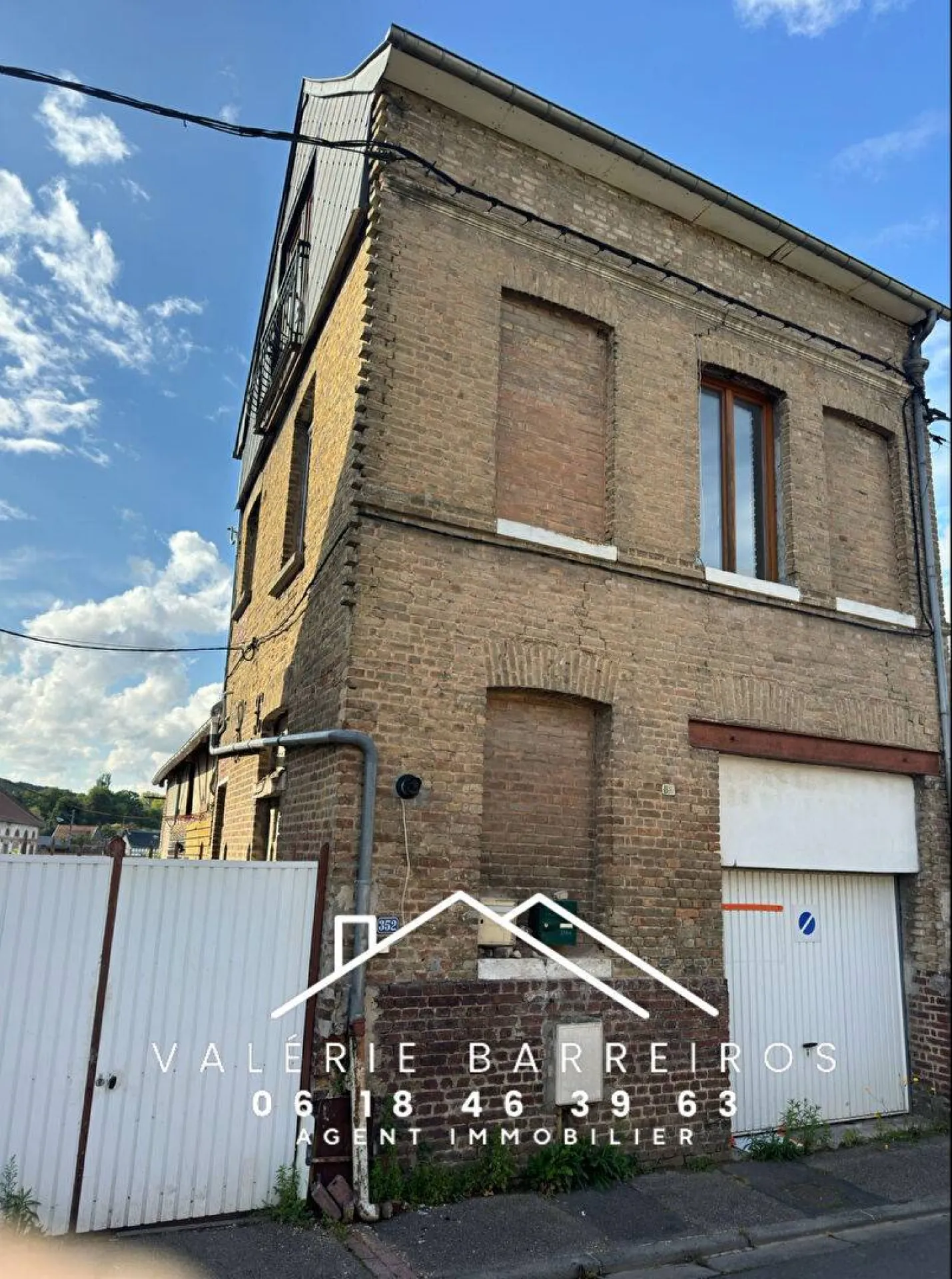 A vendre maison de ville à rénover vendu loué de 80 m² sur la commune de ST PIERRE LES ELBEUF 76320