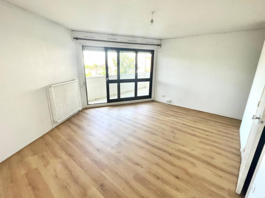 Studio avec balcon et parking Bordeaux