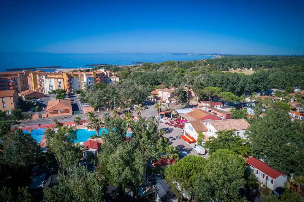 piscine en bord de plage camping vias