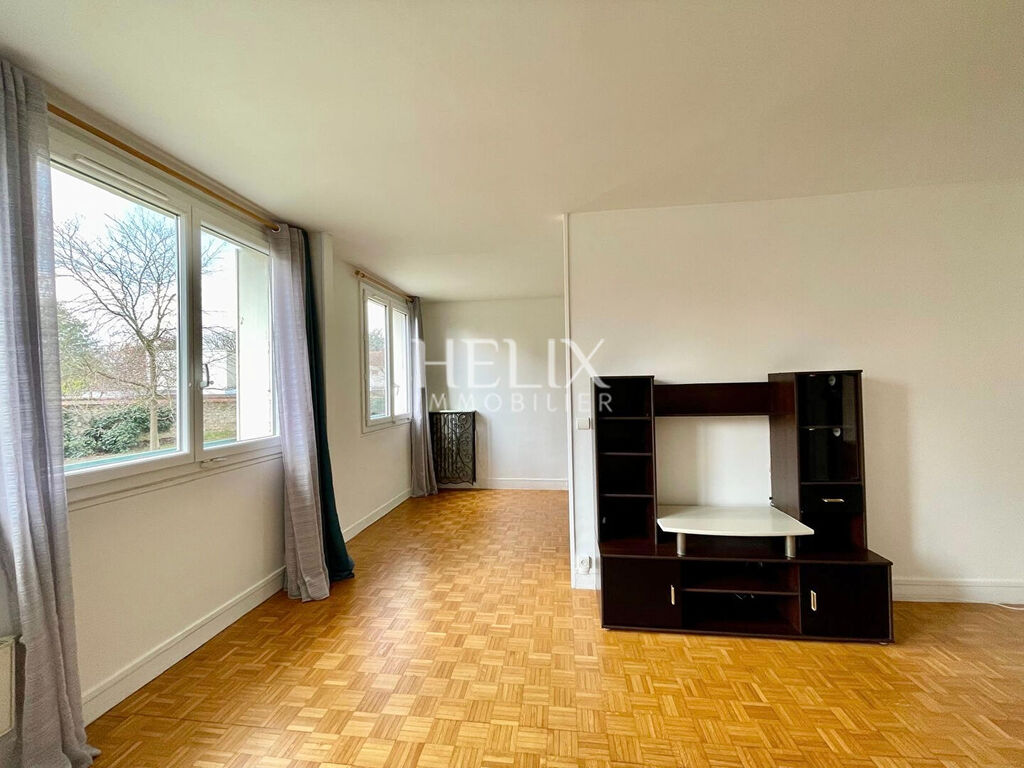 Chatou un charmant appartement de 3 pièces de 71 m2 proche de la gare