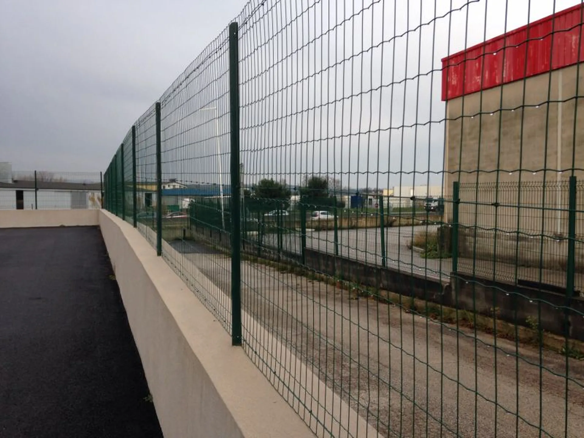 grillage soudé parking à vitrolles