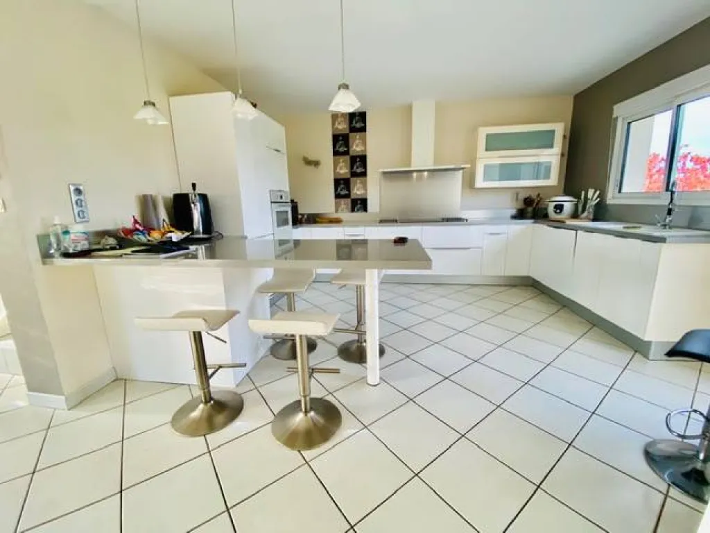 recherche maison a vendre avec piscine proche rouen