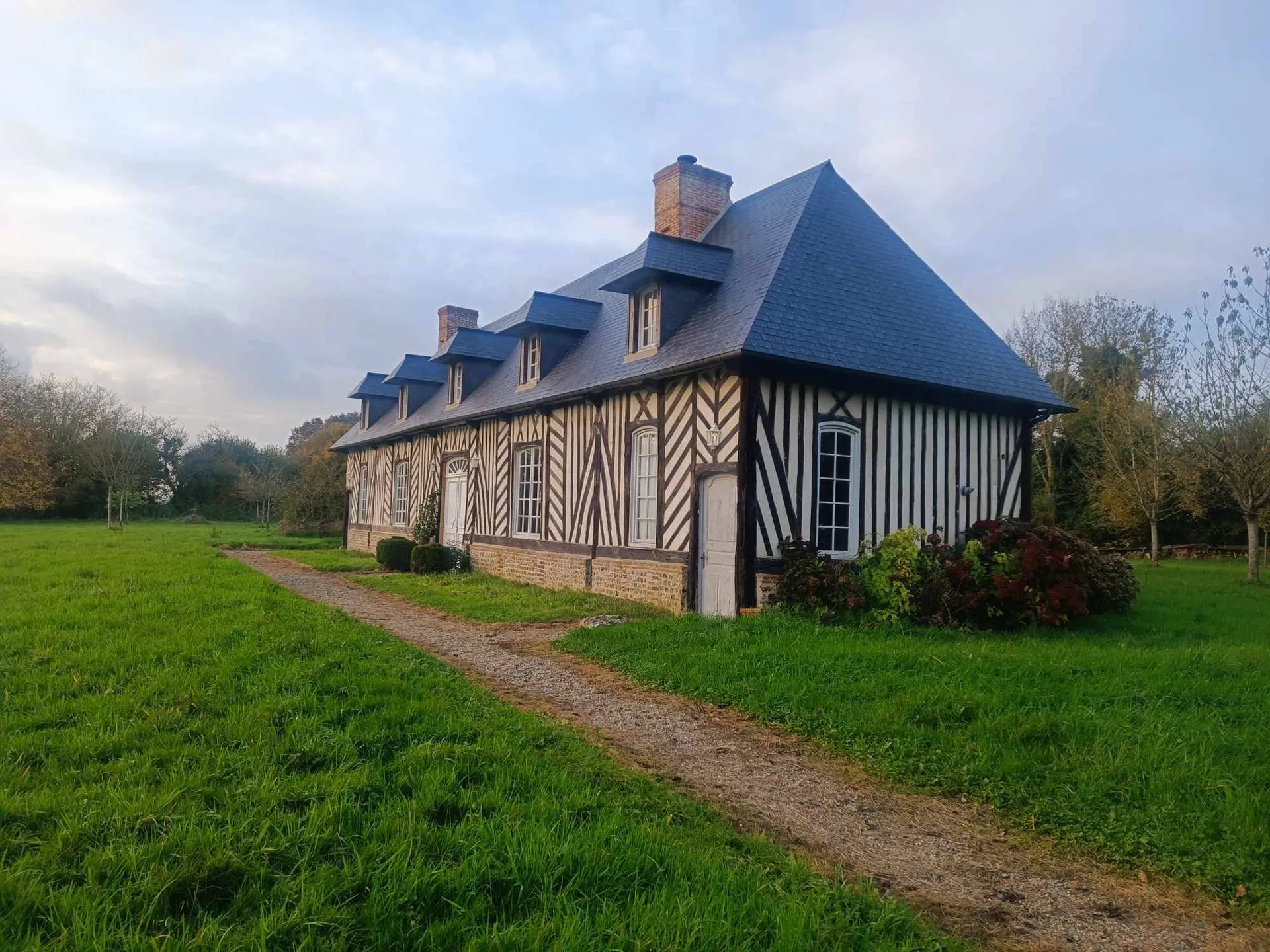 PROPRIETE NORMANDE, Région Cormeilles, Eure 27