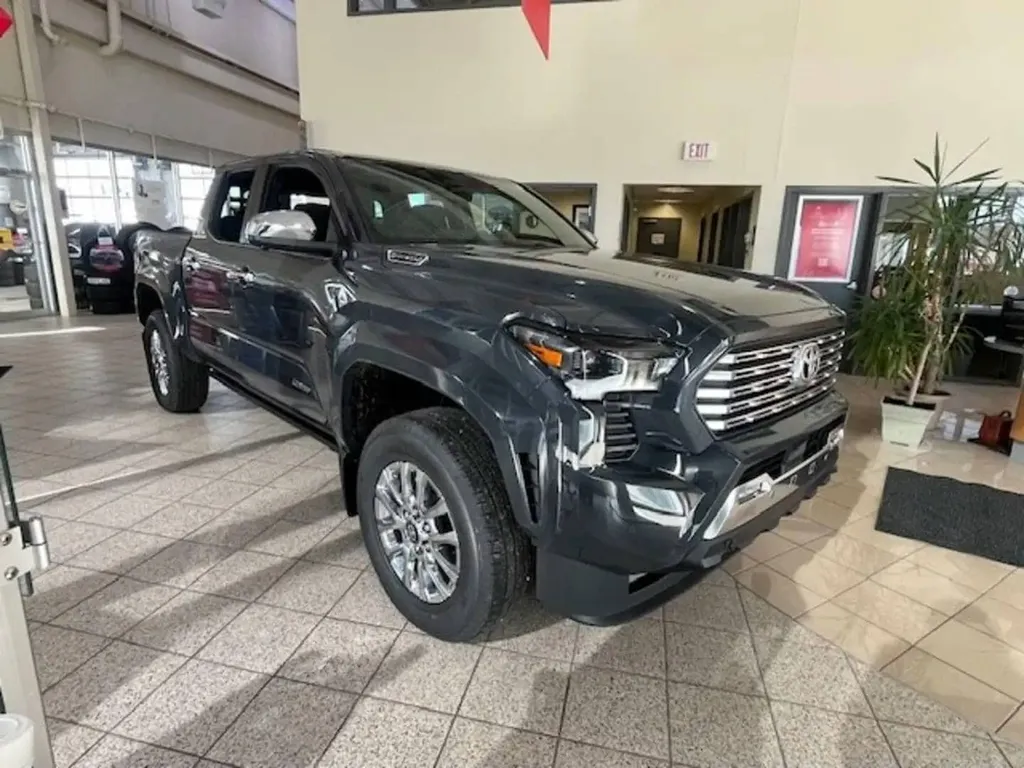 Toyota Tacoma TRD PRO Limited Hybrid 2026 importé du Canada par Asphalte Diffusion