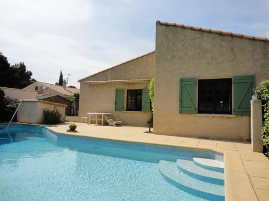 Vente maison Roquefort la bédoule au calme sur 675m² de terrain plat