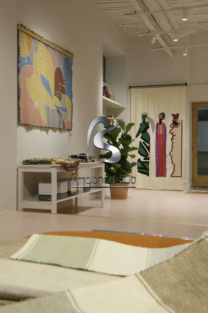 AMBIANCE SUD SOL EN BETON CIRE COULE A MARSEILLE