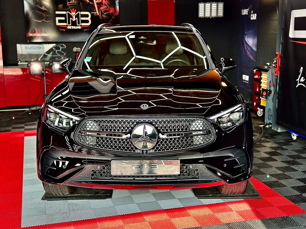 Traitement céramique auto DETAILING protection carrosserie Sud de Lyon Mercedes GLC