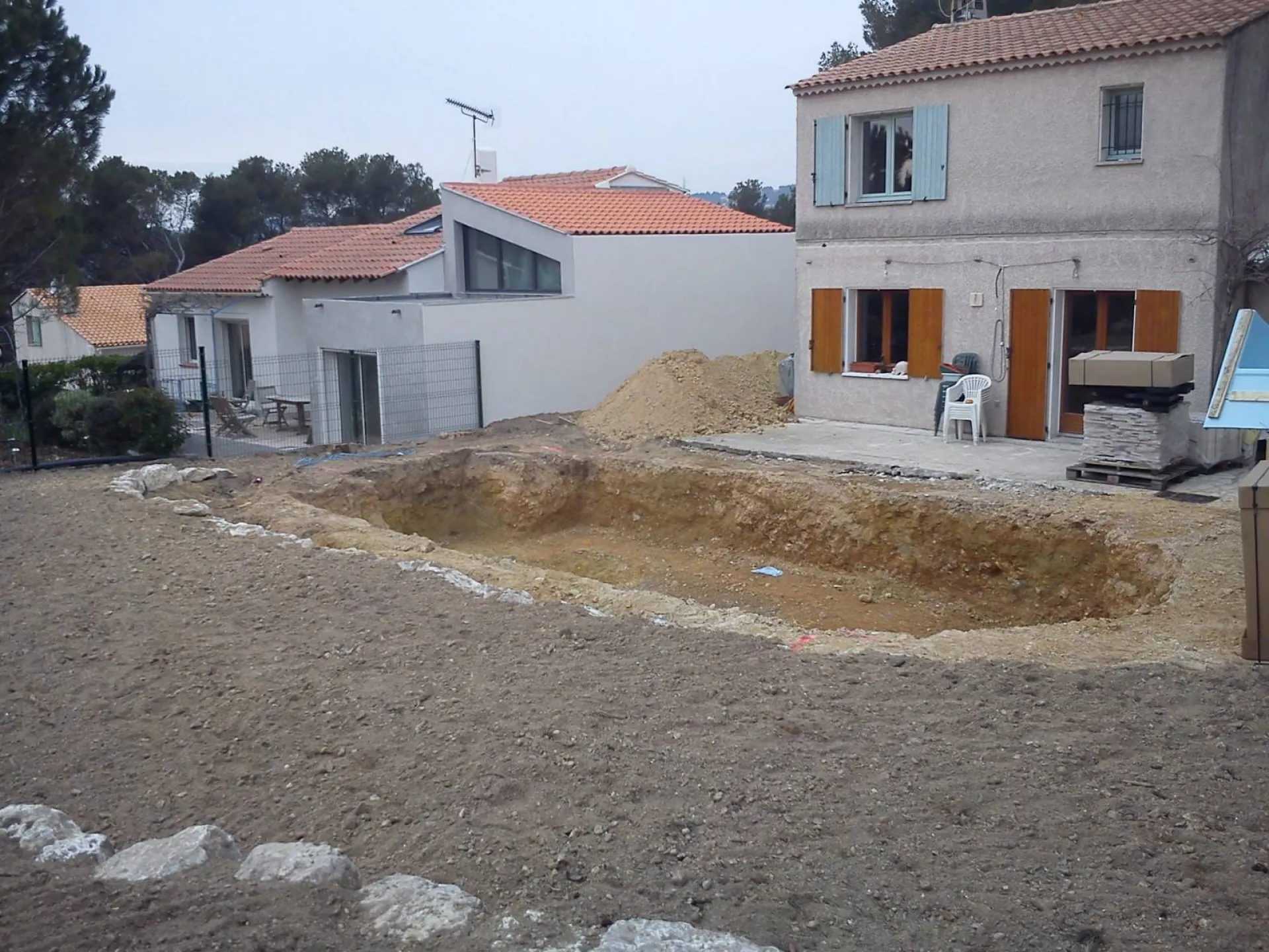 Paysagiste pour enrochement de jardin a Aix en Provence