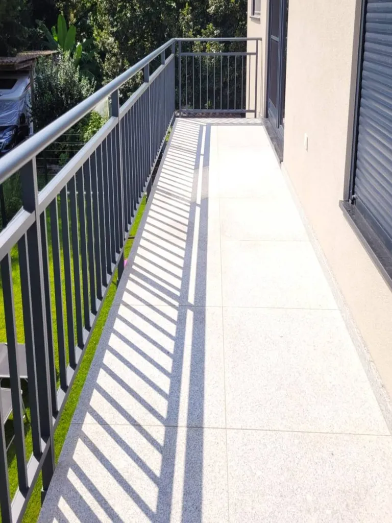Garde-corps sur mesure - Maßgeschneiderte Leitplanken