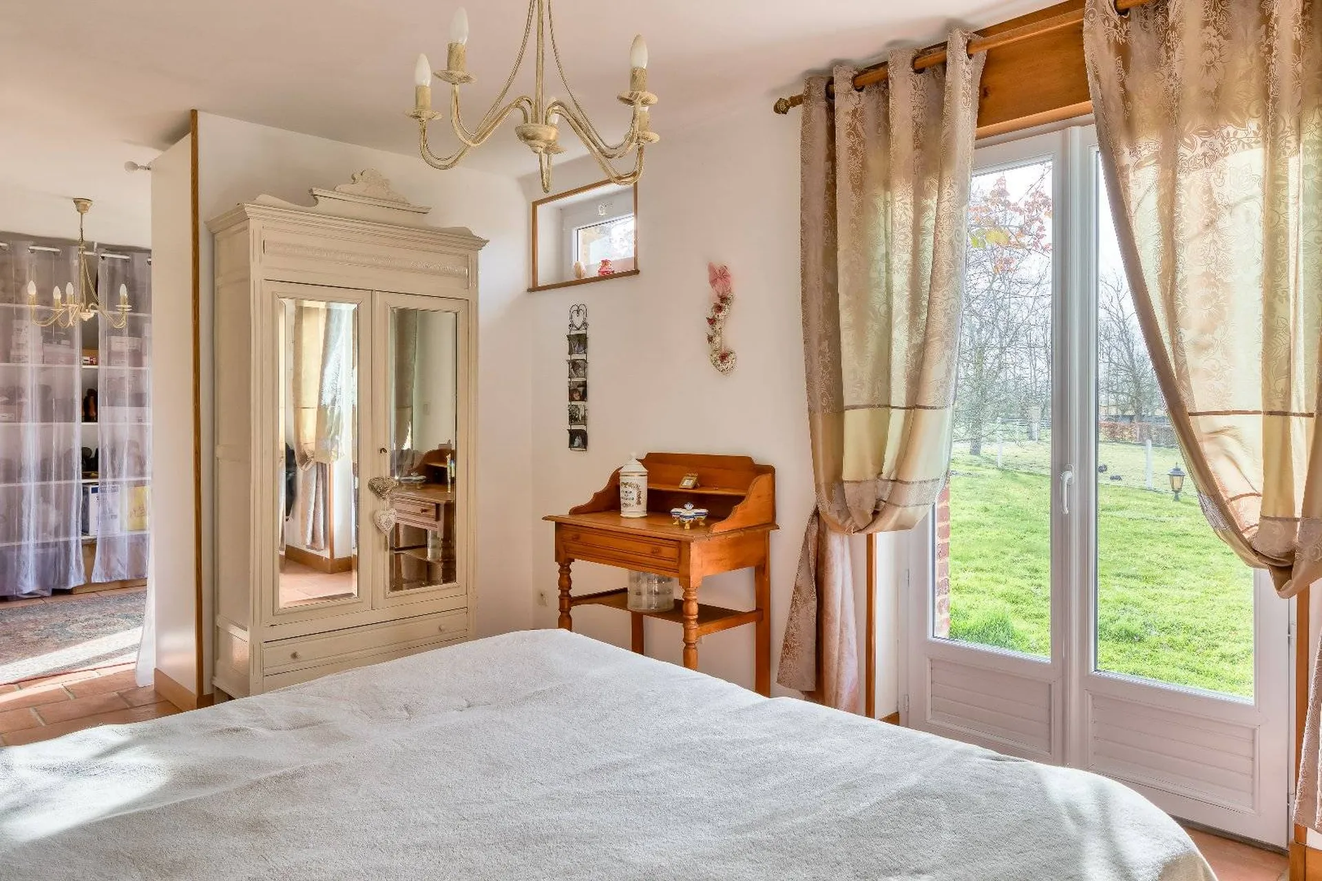 Propriété de caractère en Normandie sur son parc de 1,2 hectares.