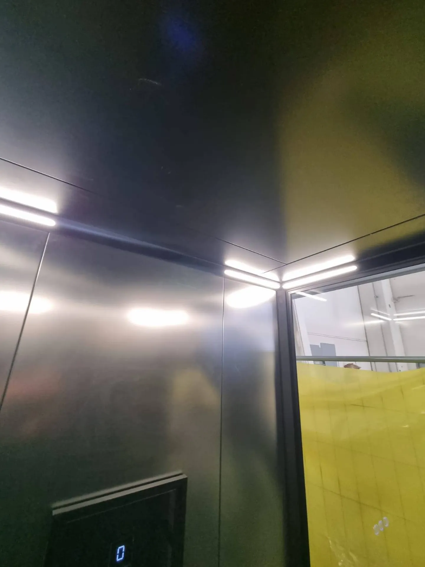 VIMEC nouvelle cabine ARIA nouvel éclairage  VIMEC nouvelle cabine ARIA nouvel éclairage