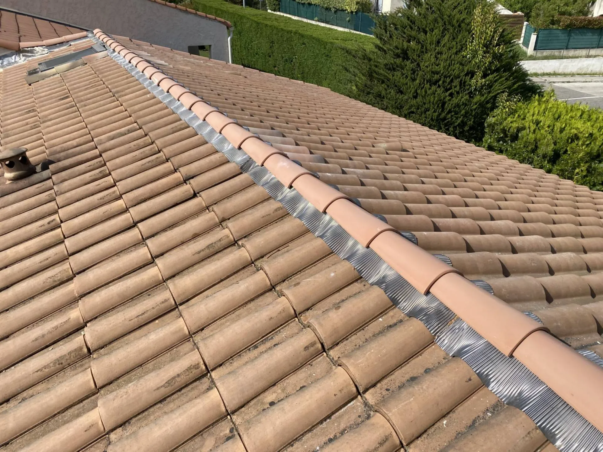 faitage closoir zinc plomb fini sur istres