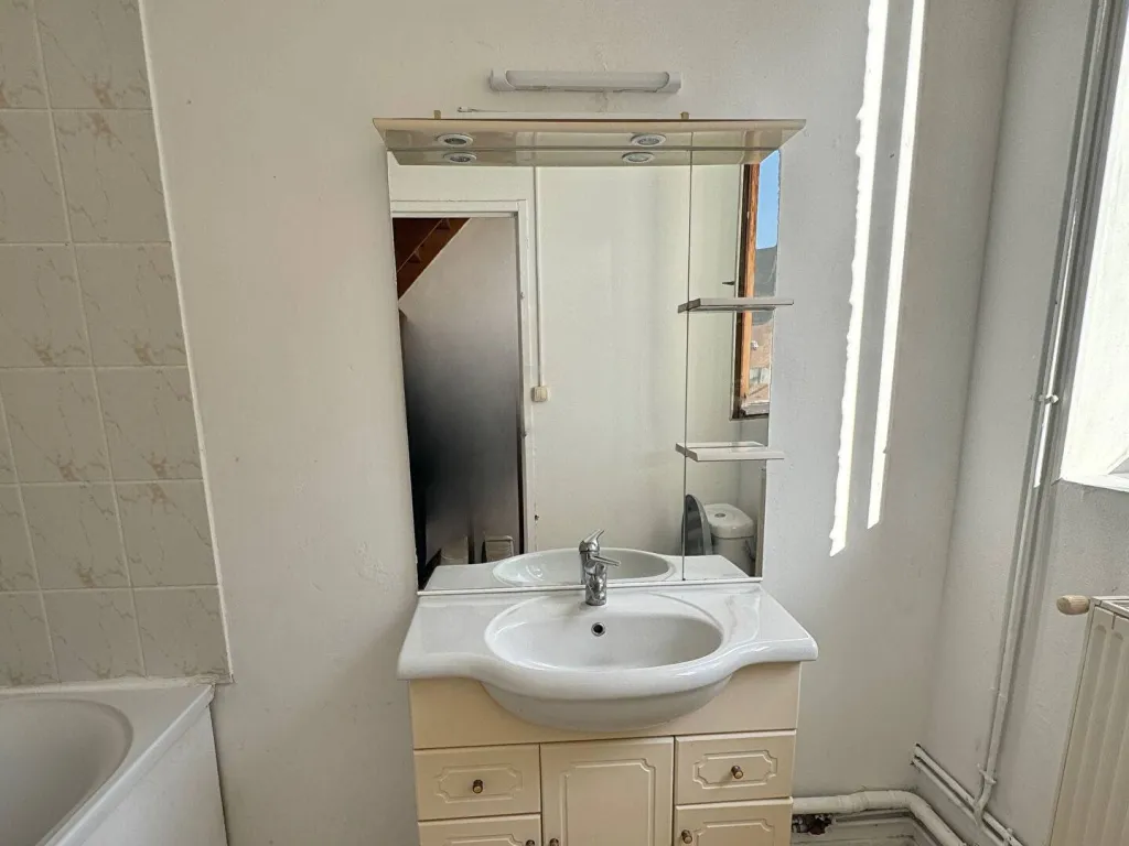 A SAISIR MAISON DE VILLE DE 60 M² HABITABLES SUR LA COMMUNE DE ELBEUF 76500