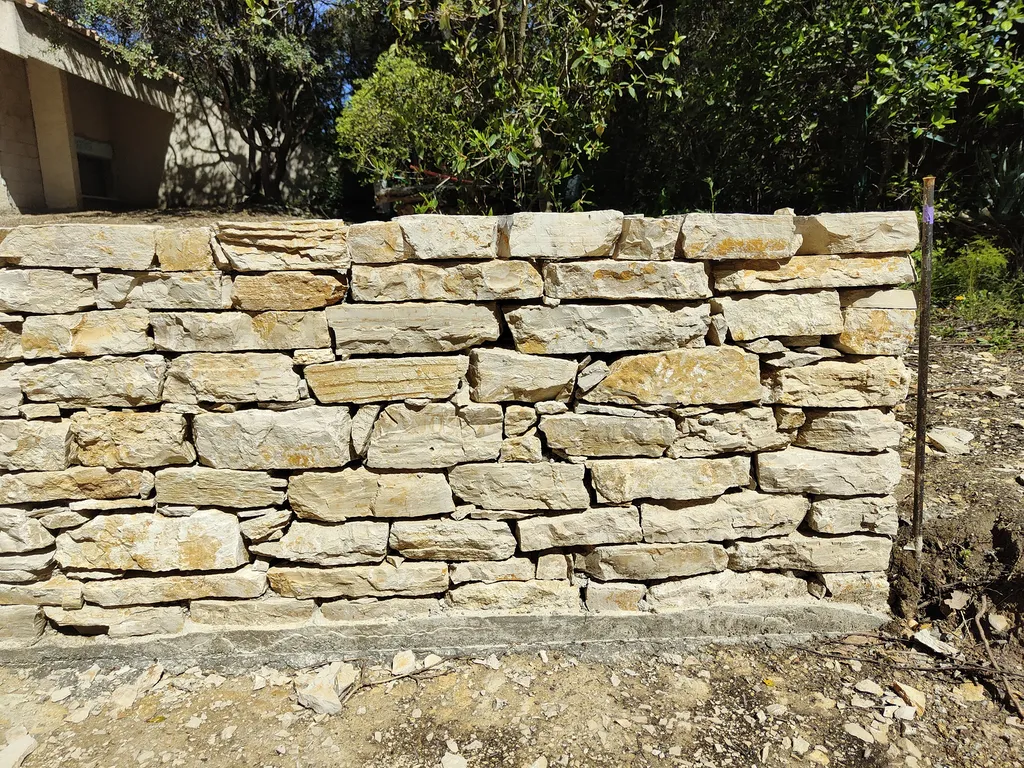 MURET EN PIERRE A BATIR DU LOT