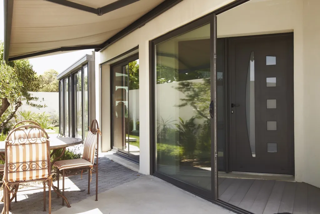 Porte alu à Martigues