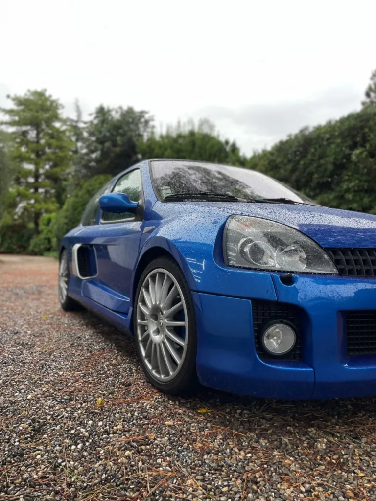 Spécialiste film solaire à Antibes et Juan les pins - Clio v6