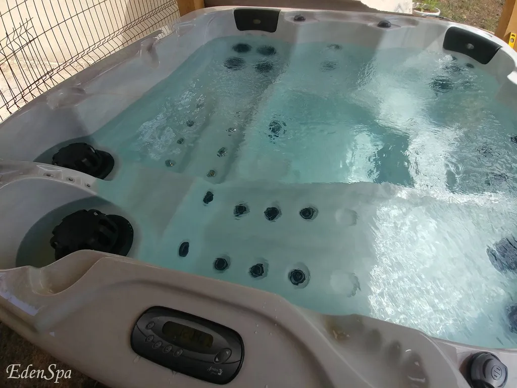 jacuzzi exterieur accès difficile bouches du rhone