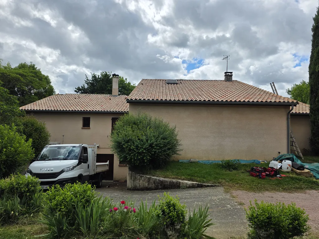 Réaliser une remise à neuf de toiture et renforcement de charpente à Uzès