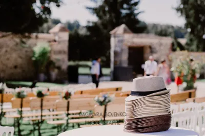 wedding romantic ceremony in dordogne