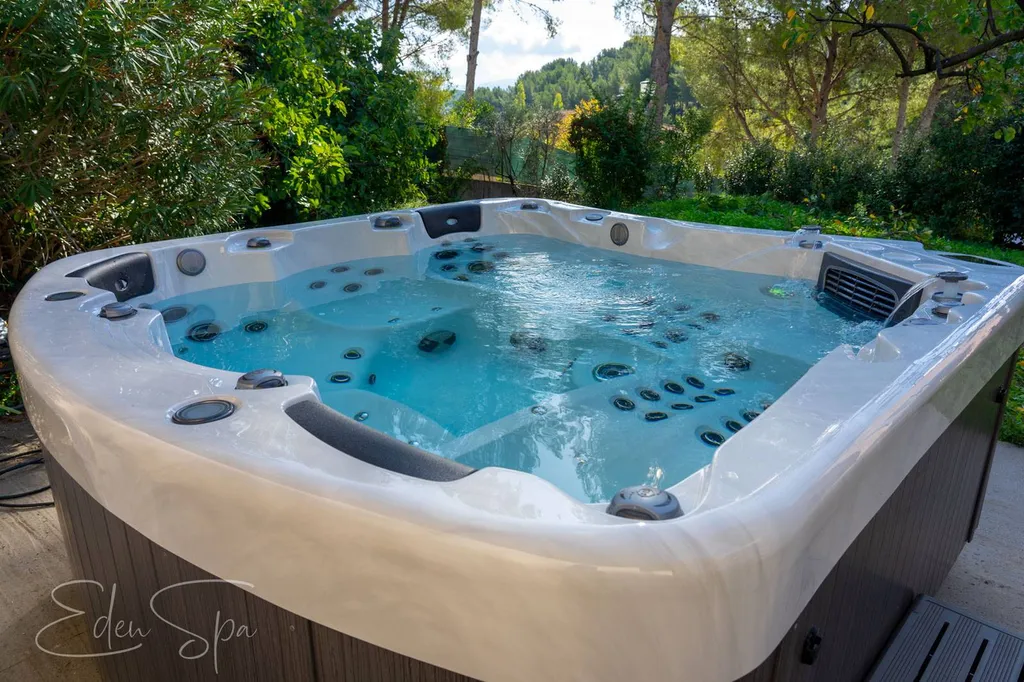 jacuzzi haut de gamme canadien roquevaire