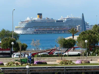 Location minibus avec chauffeur transport entre le terminal de croisière de Marseille et la gare de Marseille Saint-charles
