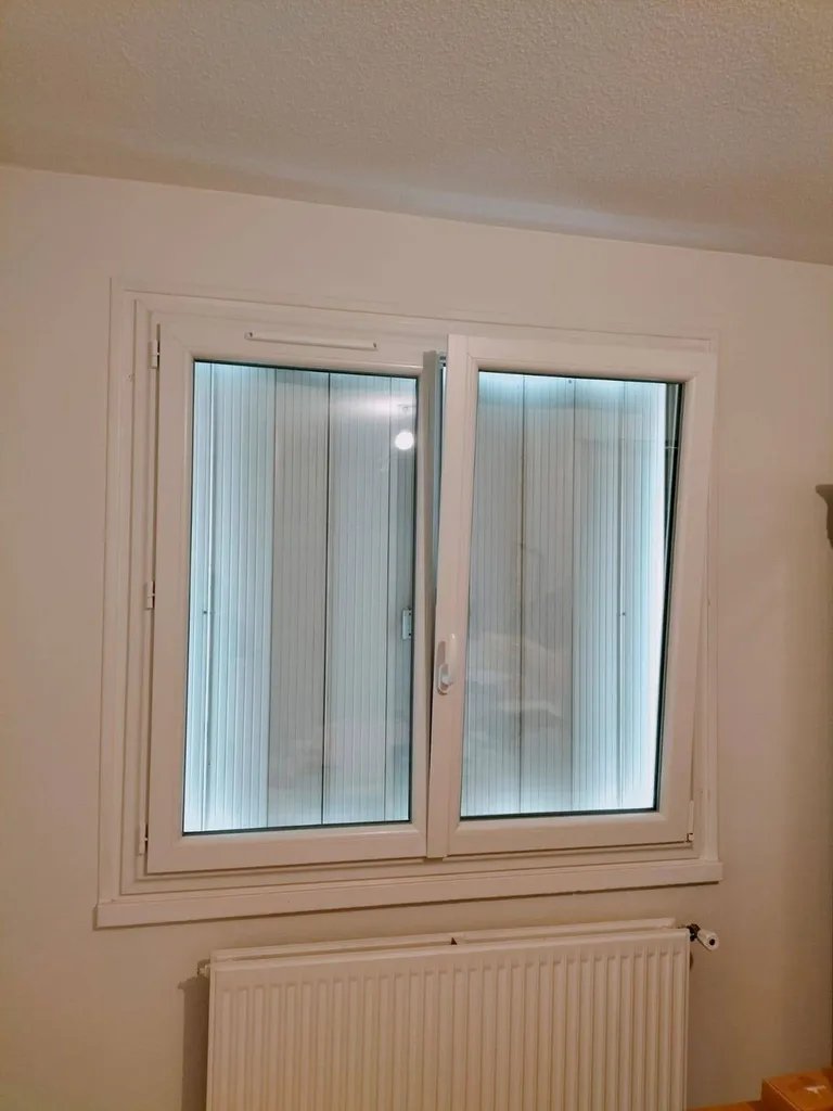 Pose de fenêtres PVC double vitrage à Écully