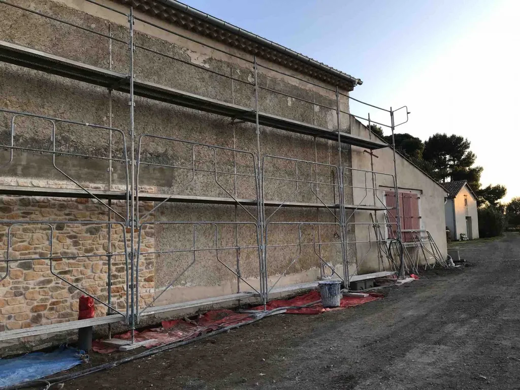 Rénovation en Pierre taillée sur ancien  Domaine viticole entre Vendres et Lespignan proche de Béziers 