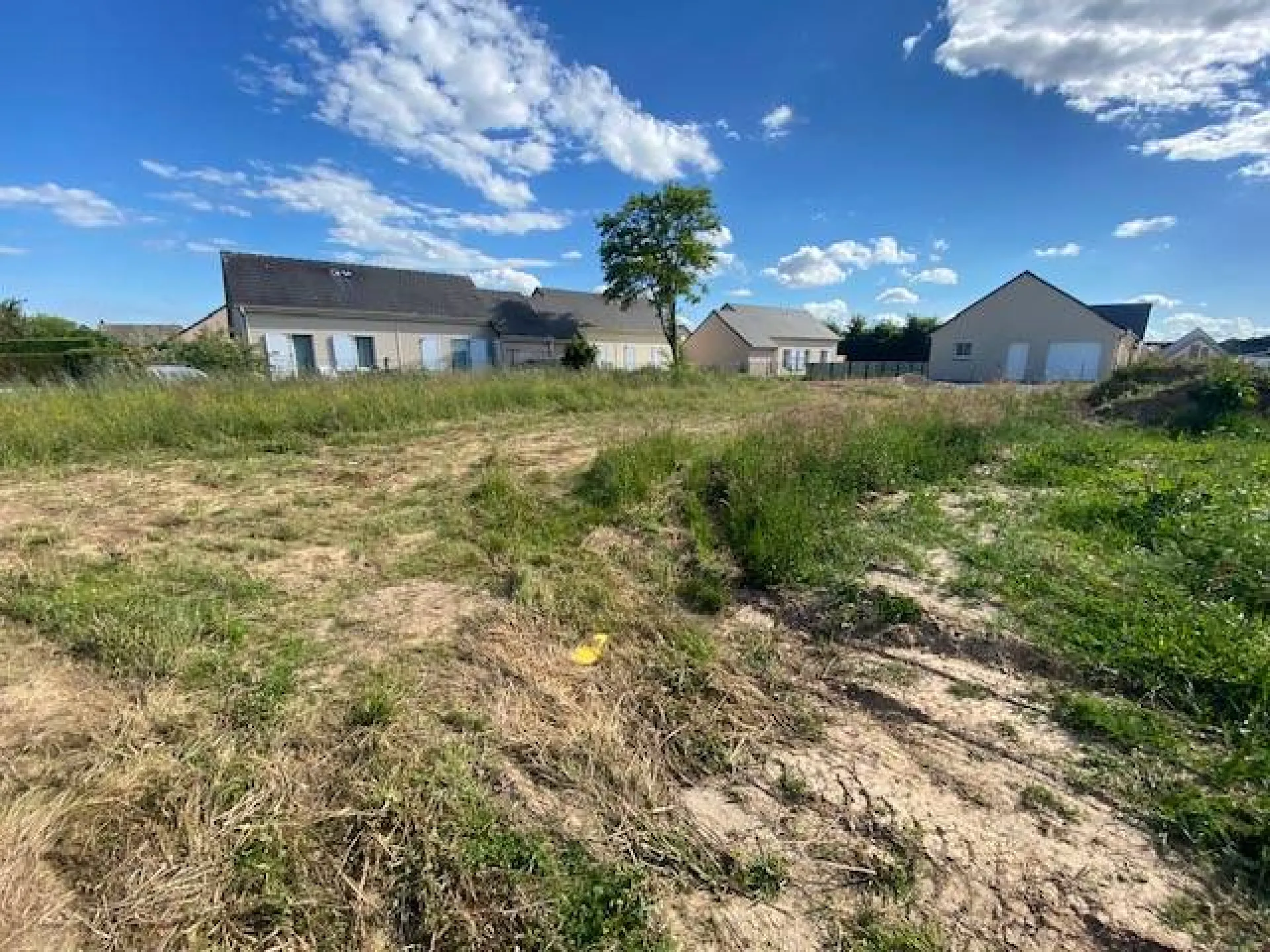 A saisir terrain de 640 m² viabilisé sur la commune de LE THUIT SIGNOL 27370