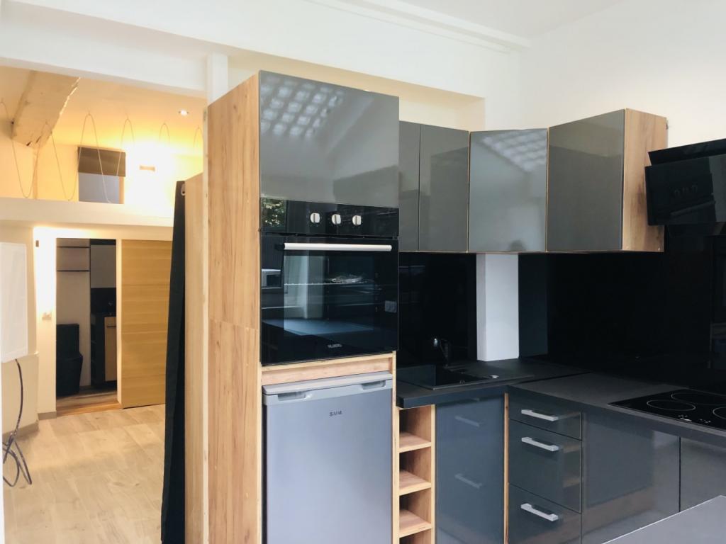 A vendre, appartement avec terrasse Quartier Hotel de Ville