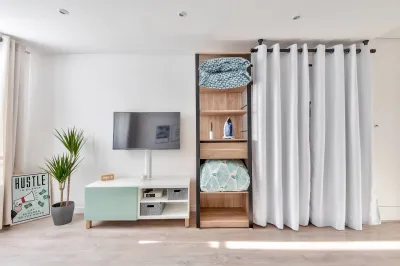 Shooting photo d'un appartement pour Airbnb à Pontoise dans le Val d'Oise