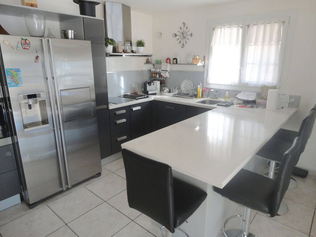 Vente maison carnoux avec studio