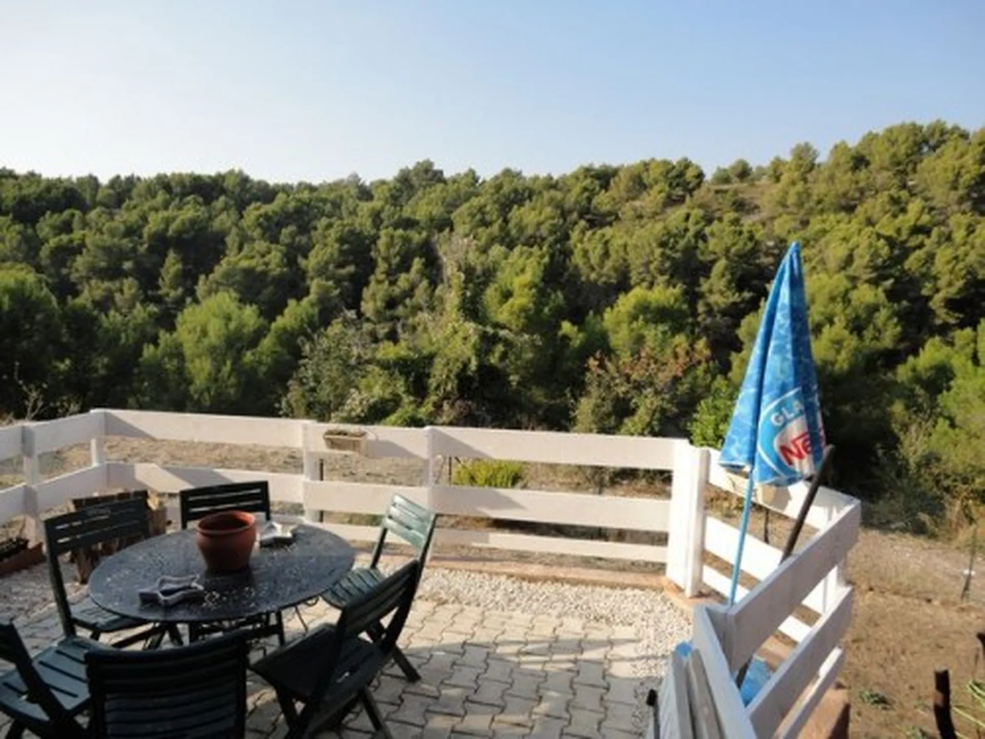 Vente maison Roquefort la bédoule composée de deux logements sur 1000m²