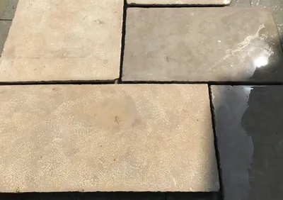 L’Authentique du Caire : pierre calcaire grésée égyptienne aux nuances beige à brun