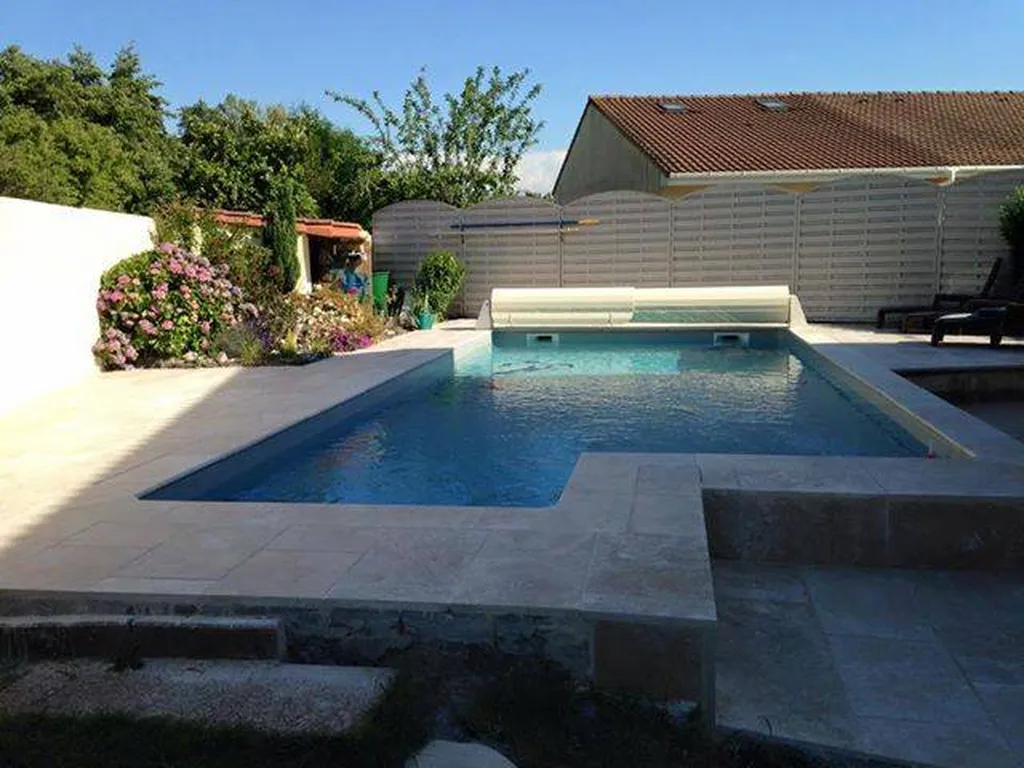 Réalisation piscine en béton bancher sur la rive droite de Bordeaux