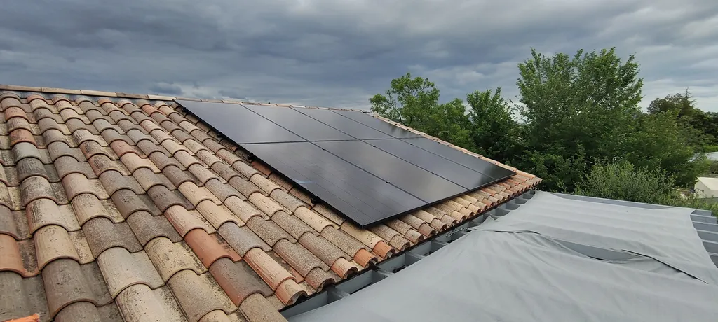 Économies réalisables sur la facture d’électricité via panneaux solaires à installer chez les particuliers à Vitrolles