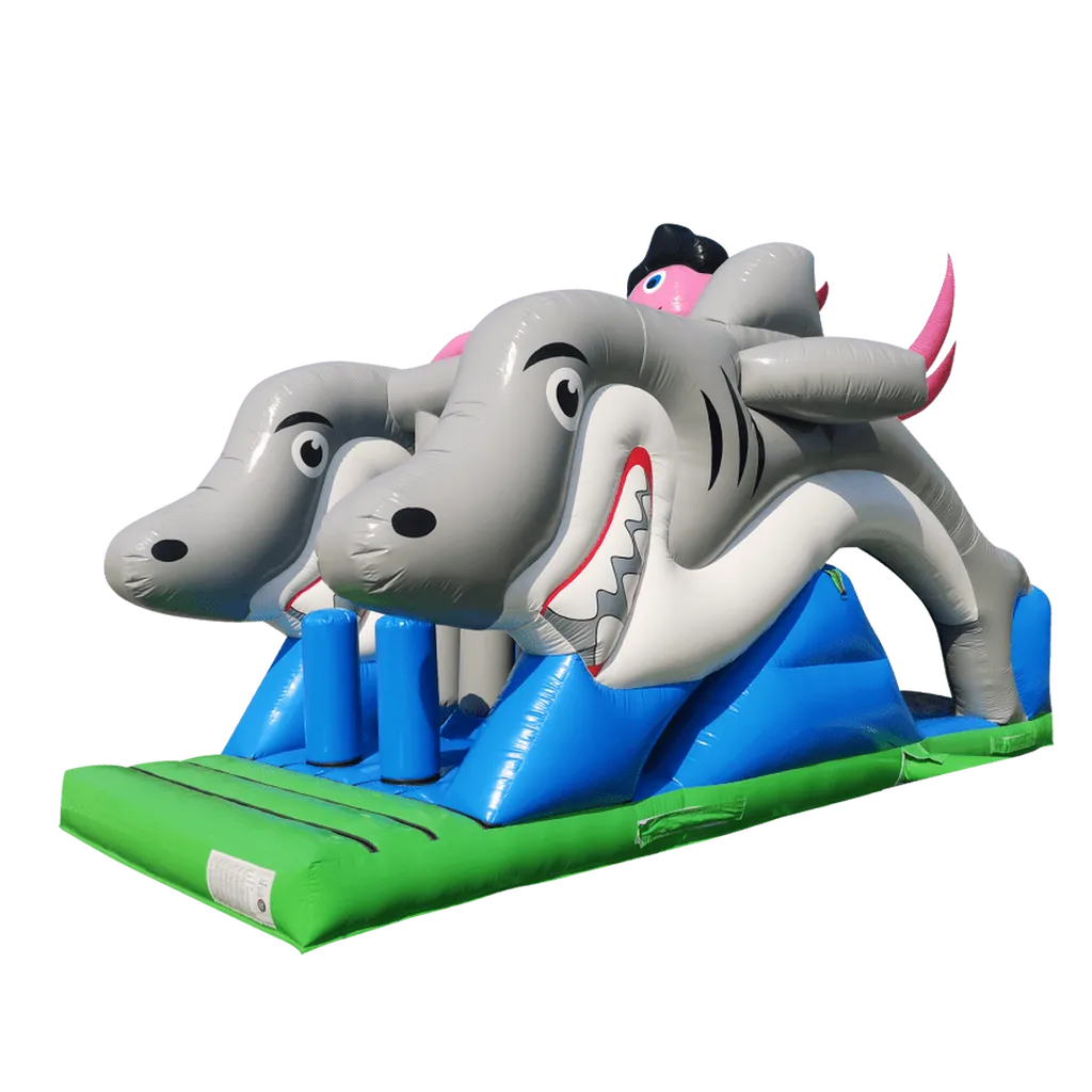Jeu gonflable en forme de requin disponible à la vente en PACA et partout en France.