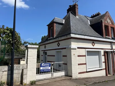 Maison jumelée d'un côté à vendre à La Mailleraye sur Seine - Ecoles et commerces à pied - Idéal 1ère acquisition