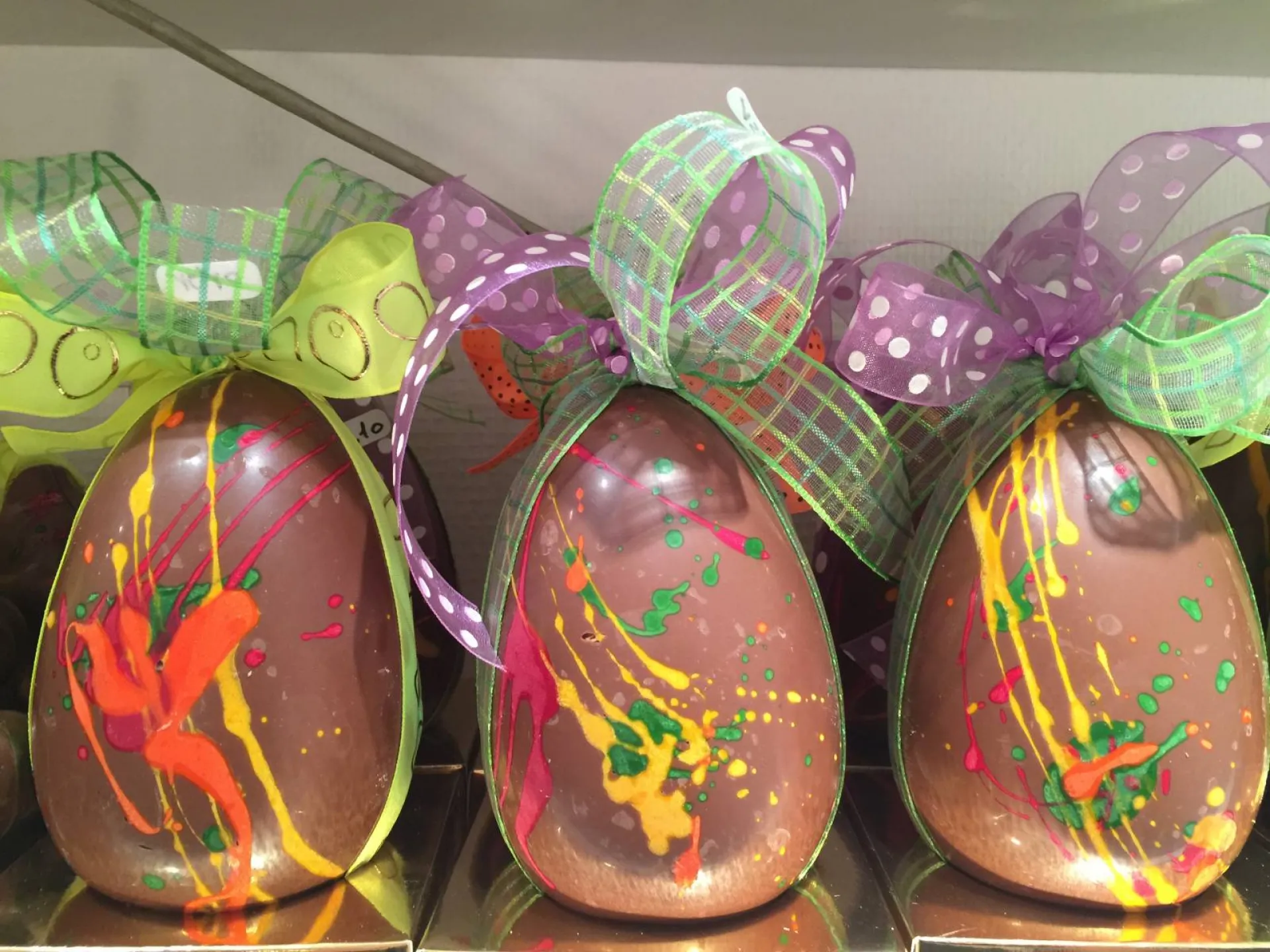 oeuf chocolat au lait de qualité,arnas