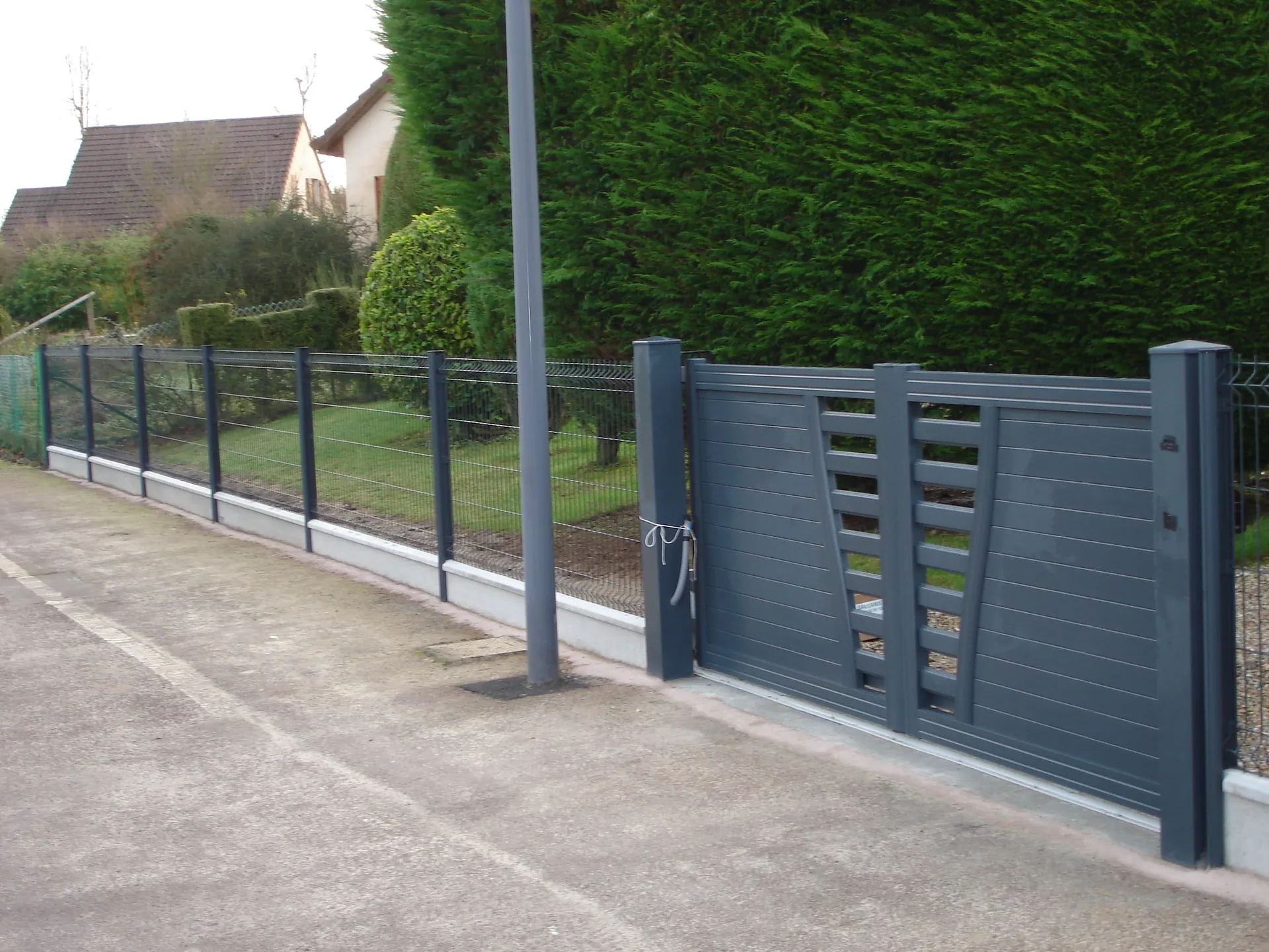 Devis installation portail alu coulissant et motorisé Deauville Calvados