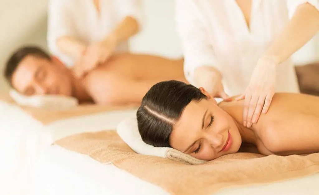 qu'est ce qu'un massage californien: votre institut Orientaly's à bandol vous propose ses modelages