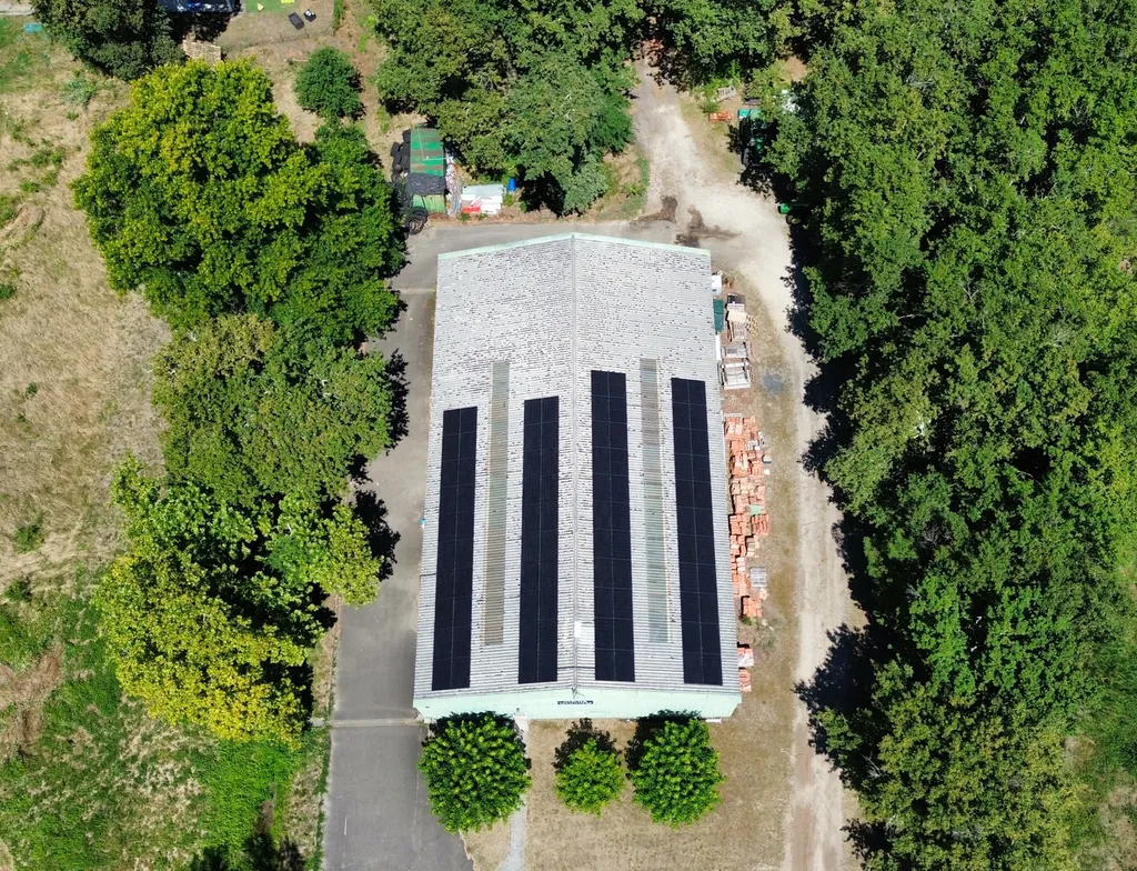Autoconsommation collective dans les Landes : O SOLAIRE installe des panneaux photovoltaïques aux ateliers municipaux de Saugnac-et-Muret pour réduire les factures d'électricité publiques