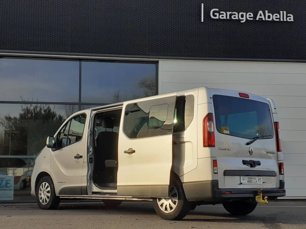 RENAULT TRAFIC COMBI OCCASION INTENS L2 DCI 125CH 9 PLACES PRES DE TOULOUSE EN OCCITANIE