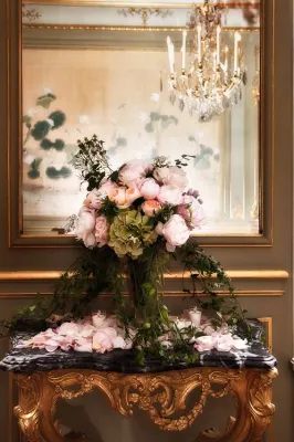 High-end Paris ballroom wedding decor