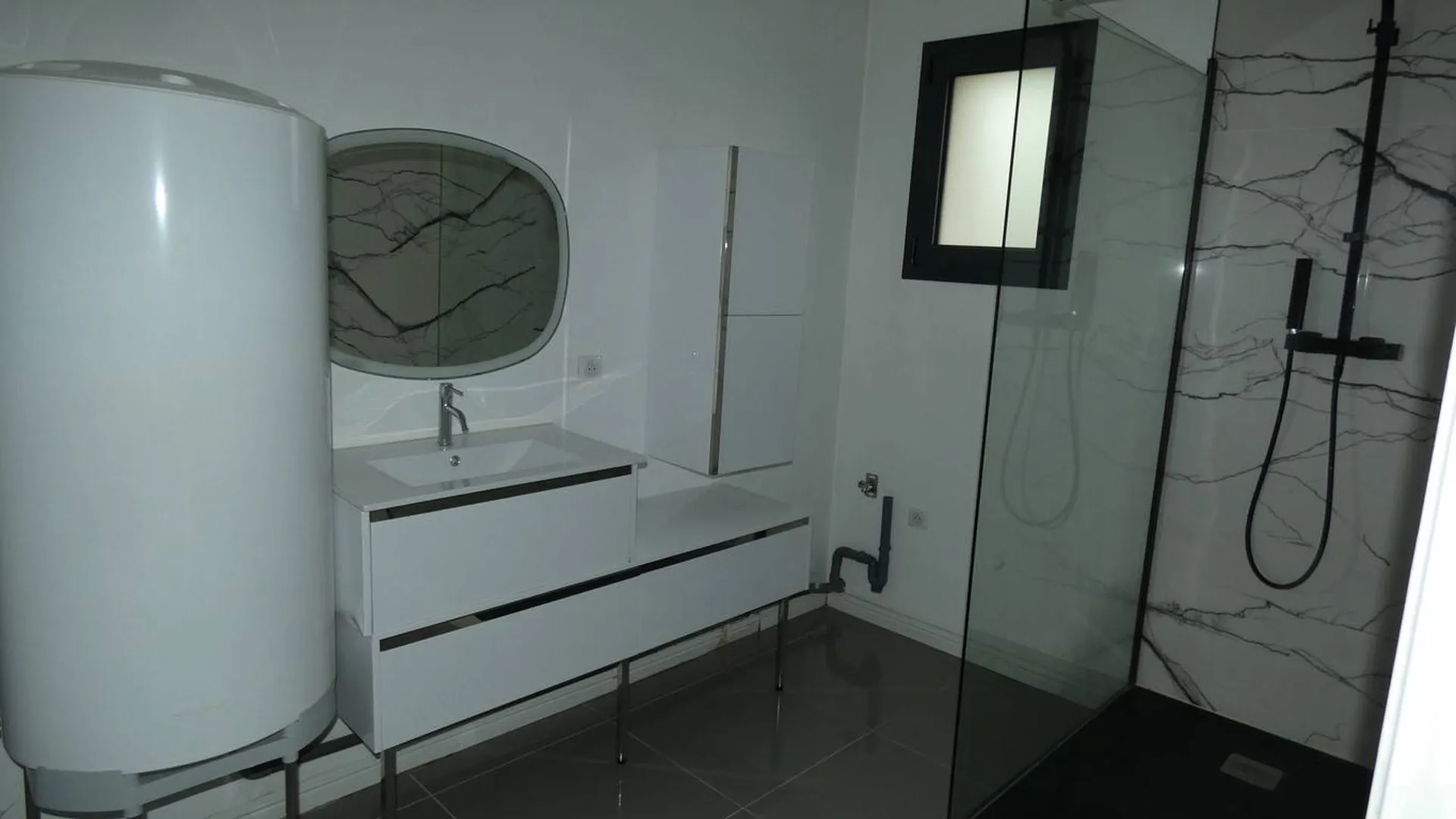 VENDU Proche de la plage, en Normandie (76), appartement de 77 m² et 2 chambres entièrement rénové entre Criel sur Mer et Le Tréport