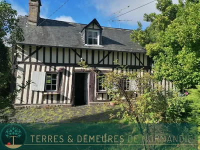 Centre village de Cormeilles, maison normande et jardin. EURE 27