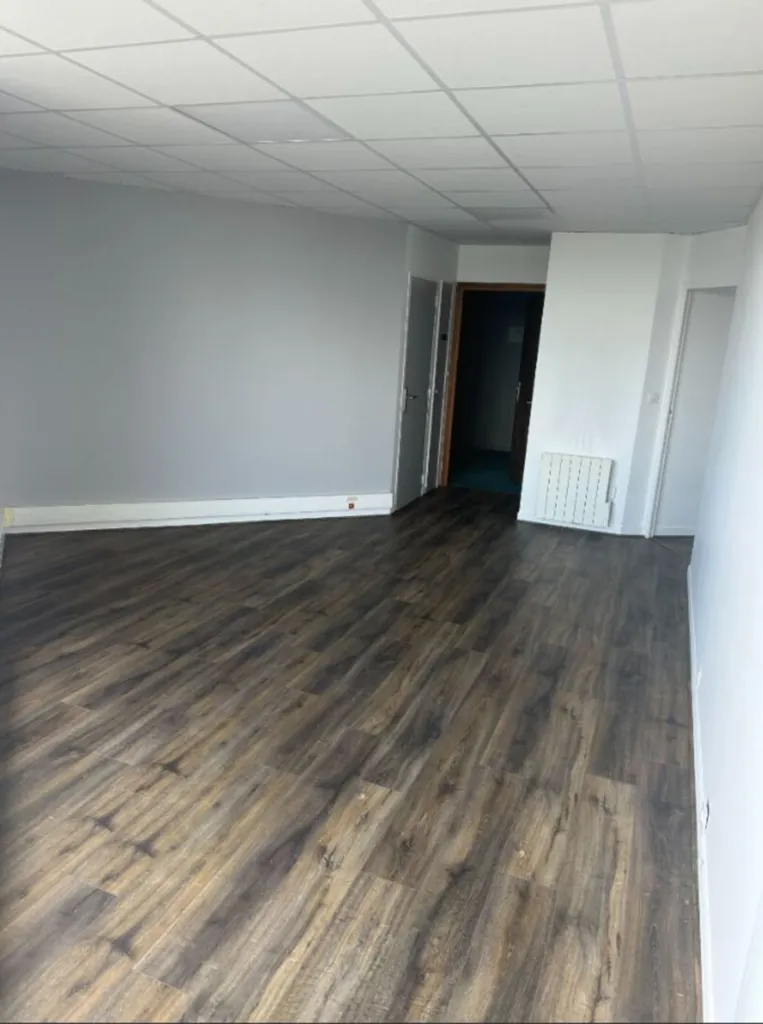 BUREAUX ROUEN - 95 m2 - 5 331 € charges comprises