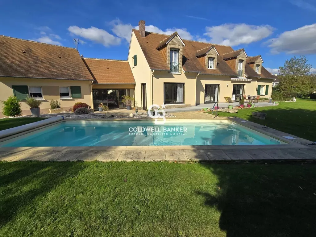 acheter une maison de famille avec 4 chambres et piscine au Mans